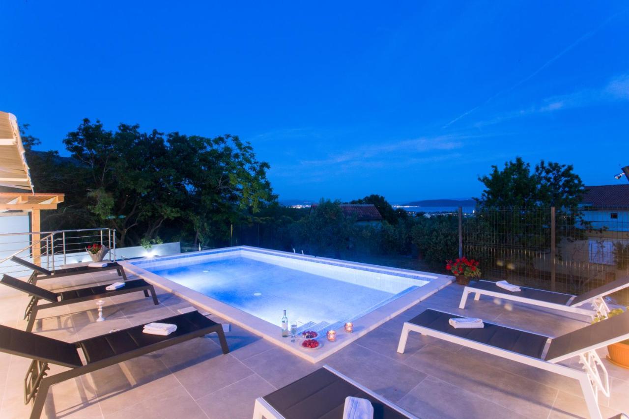 Villa Ivano With Sea&Mountain View Kaštel Stari Buitenkant foto